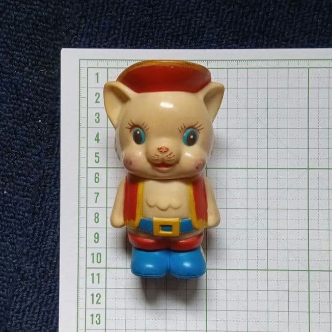 長靴をはいた猫　ソフトビニール人形　貯金箱　昭和レトロ　ソフビ