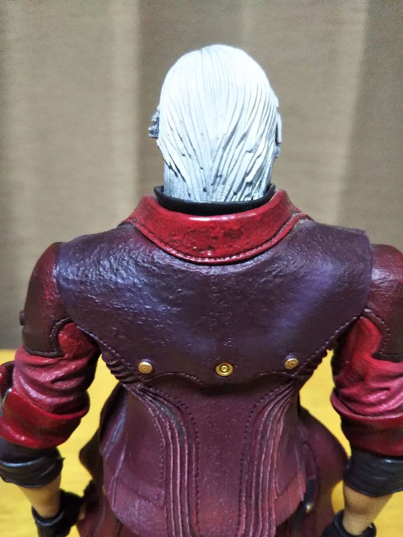 プレイアーツ改 デビルメイクライ4 ダンテ