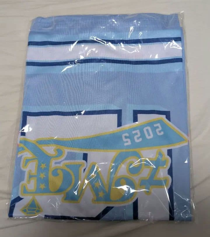 ノイミー尾木波菜さんユニホーム