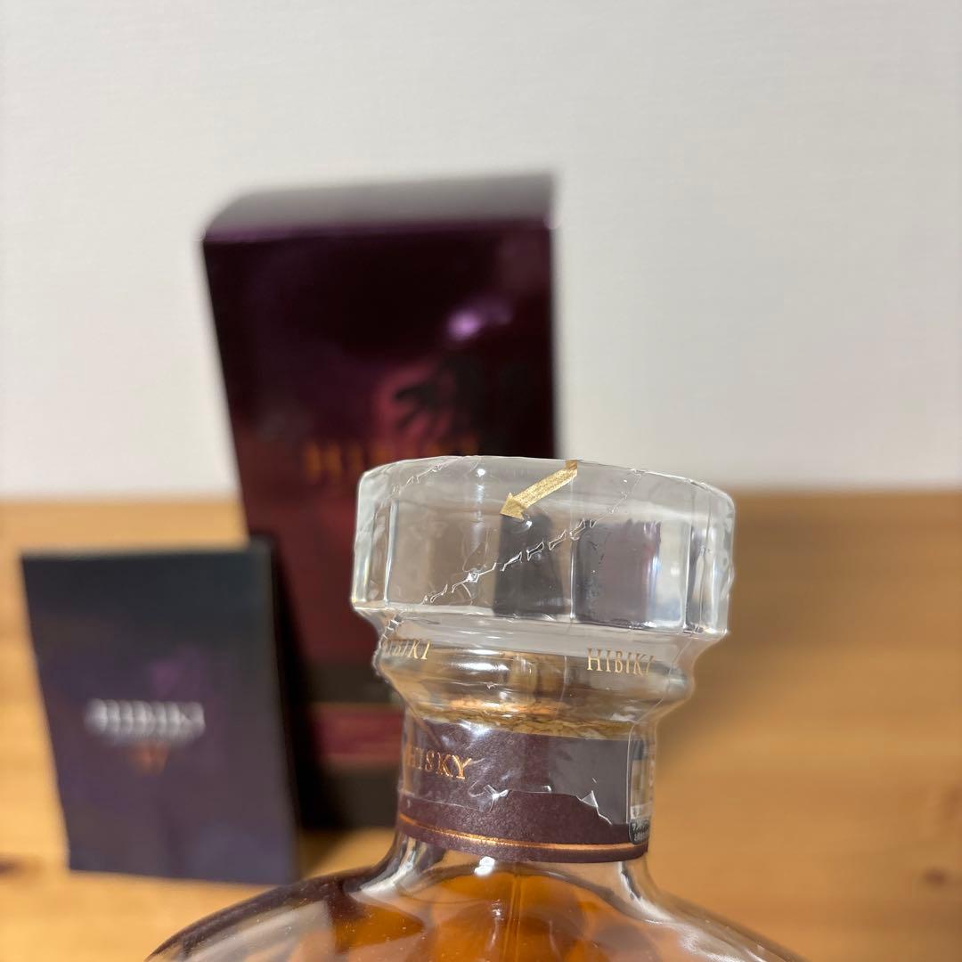 サントリーウイスキー　響17年　箱付　未開栓　終売品 ❻