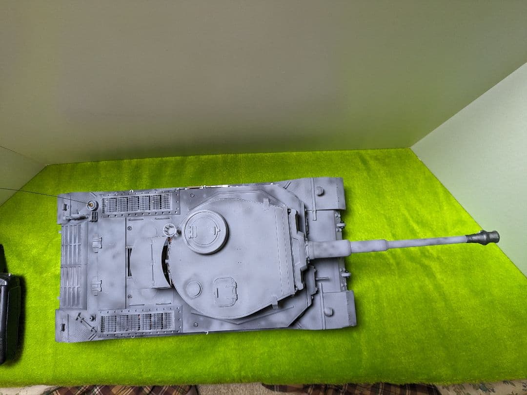 ホウベンポルシェタイガー戦車1/16 ラジコン