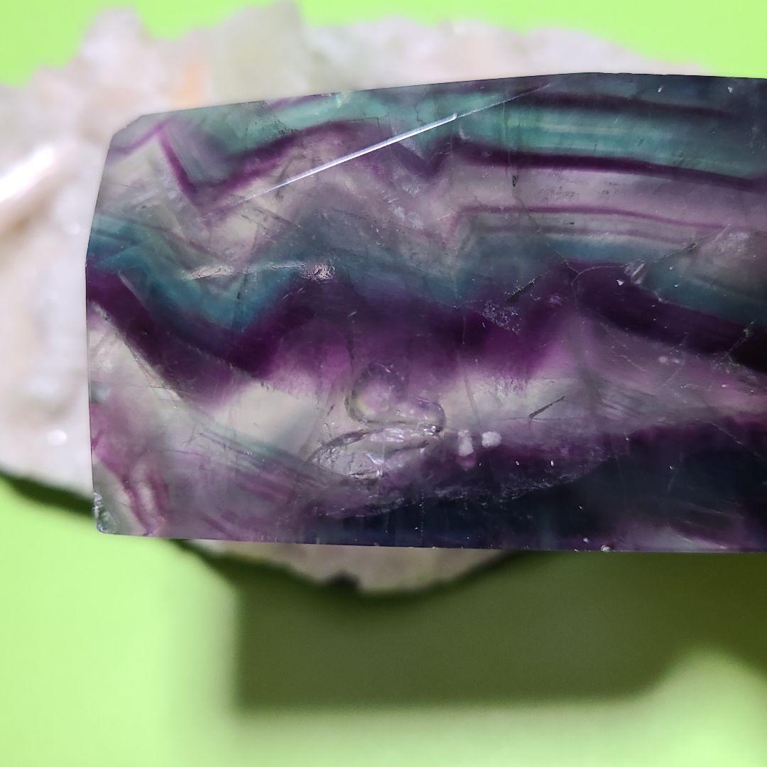 貴重な水入りフローライト