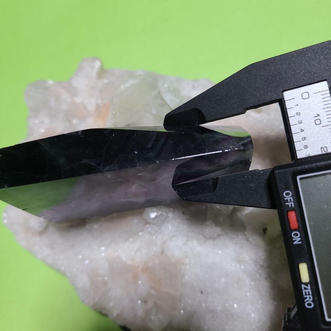 貴重な水入りフローライト