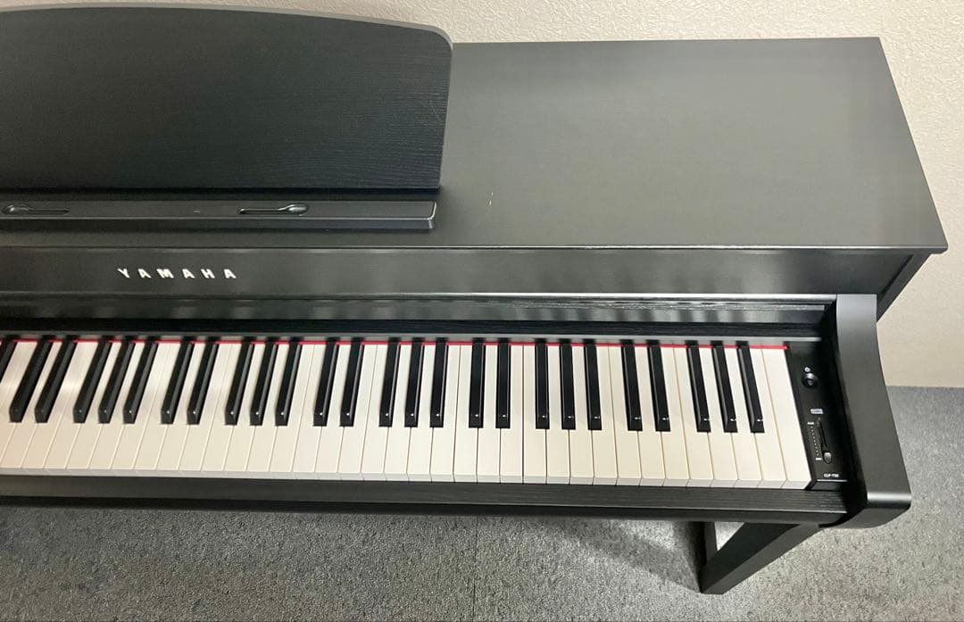 YAMAHA 電子ピアノ CLP-735B【無料配送可能】