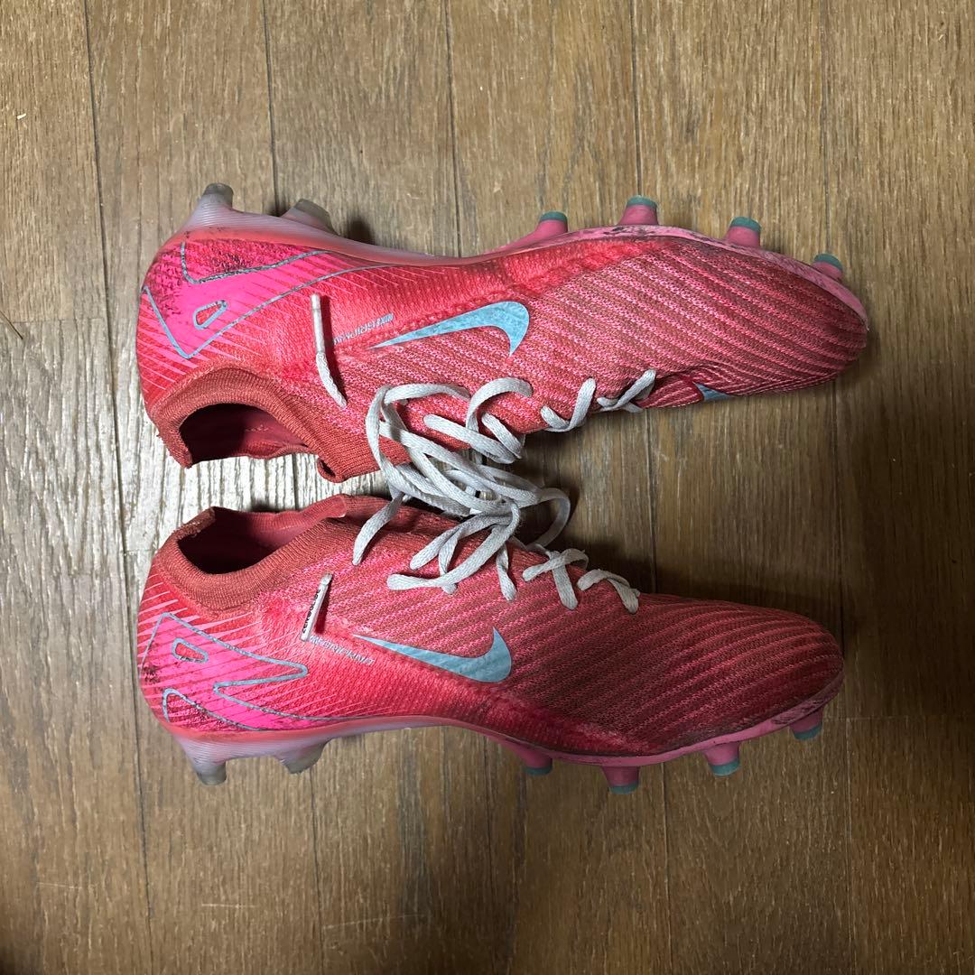 Nike サッカーシューズ ピンク スパイク