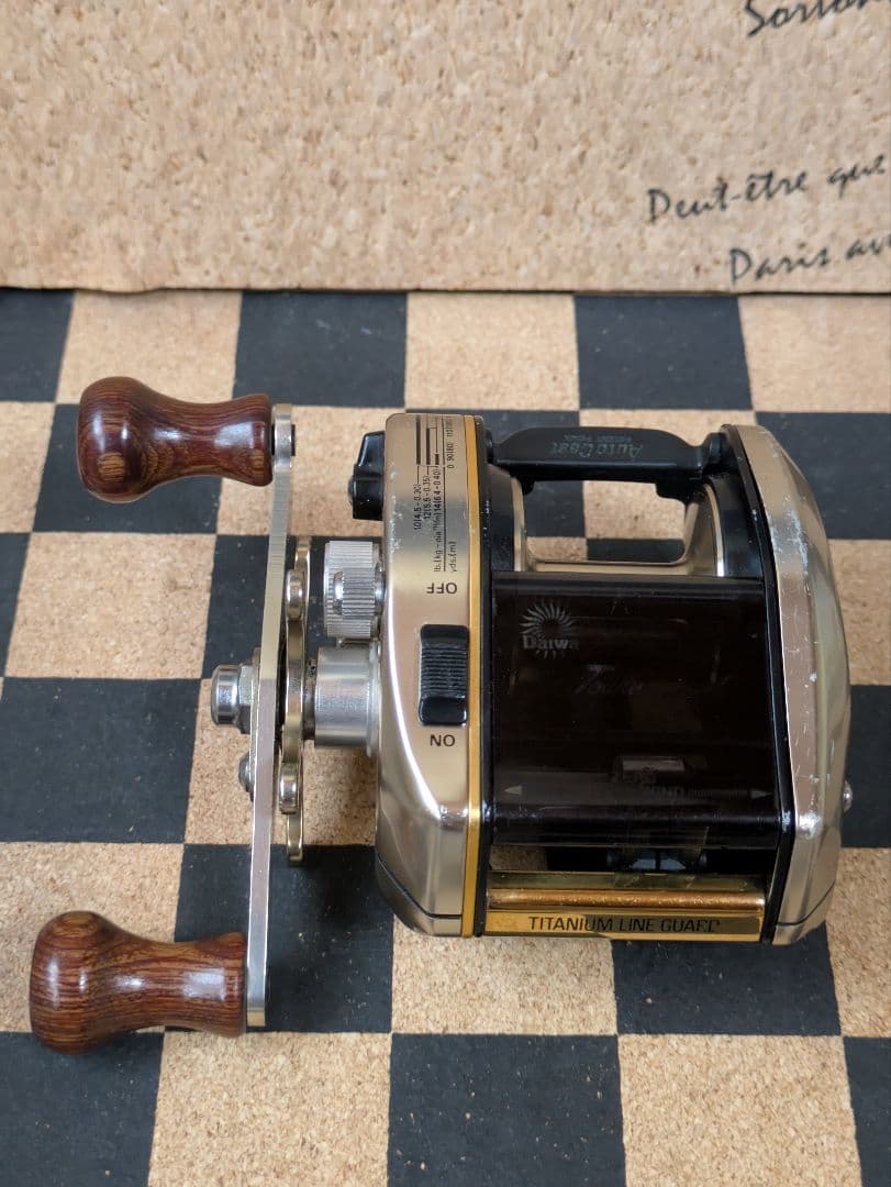 リール 957.Daiwa PHANTOM Tournament SS-15