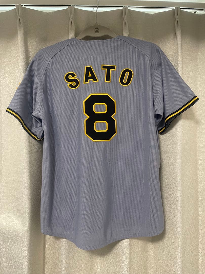 佐藤輝明 ユニフォーム 90周年 ビジター