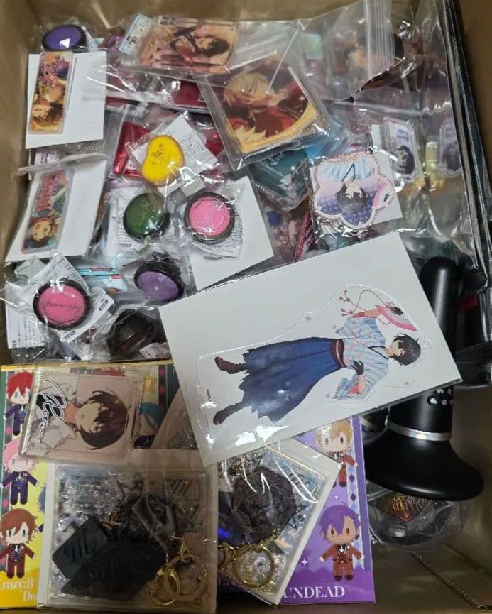 あんスタ ダンボール100サイズまとめ売り