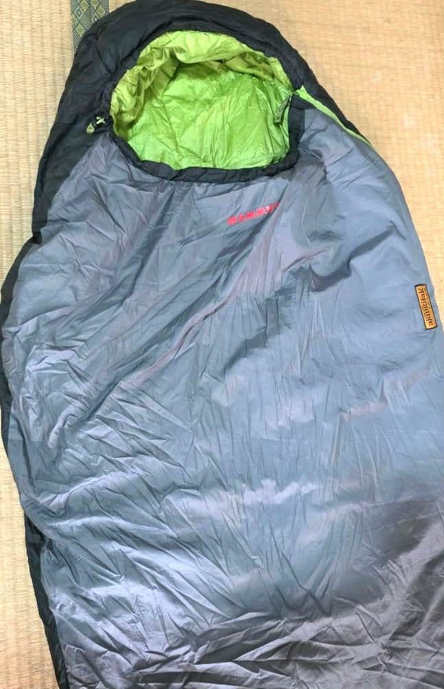 Mammut Ajungilak Compact マムートの寝袋　アウトドア用