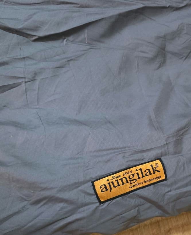 Mammut Ajungilak Compact マムートの寝袋　アウトドア用