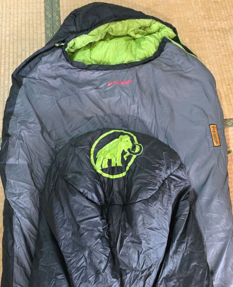 Mammut Ajungilak Compact マムートの寝袋　アウトドア用