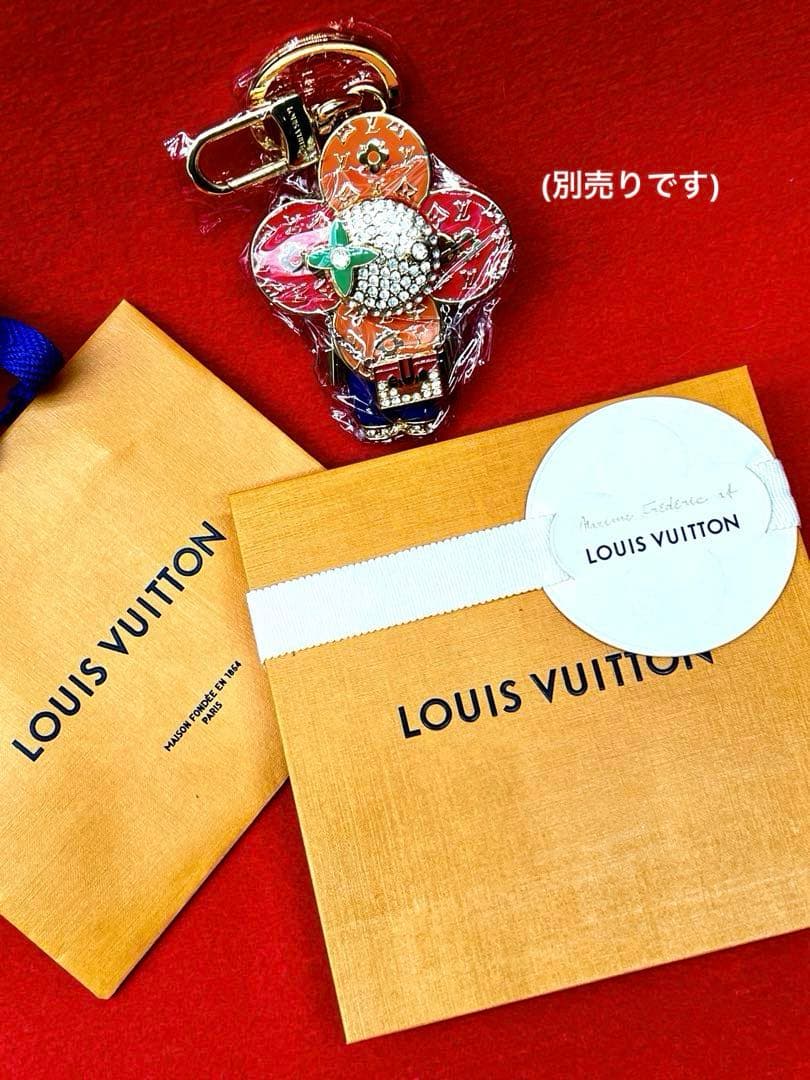 LOUIS VUITTON❣️パリ限定⭐️ 　　　　　　バレンタインチョコレート❶