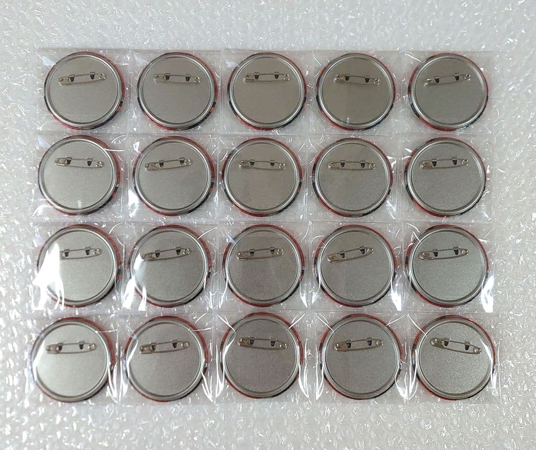 ヒロアカ　渋谷　東急コラボ　爆豪勝己　缶バッジ　購入特典　カード　ミニキャラ