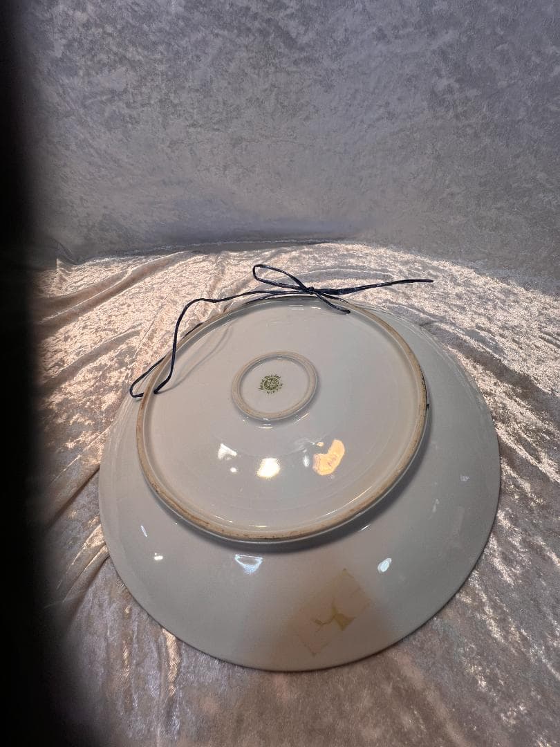 オールドノリタケのモールド　ライオンのデザイン　皿　プレート　飾り皿　盛り上げ