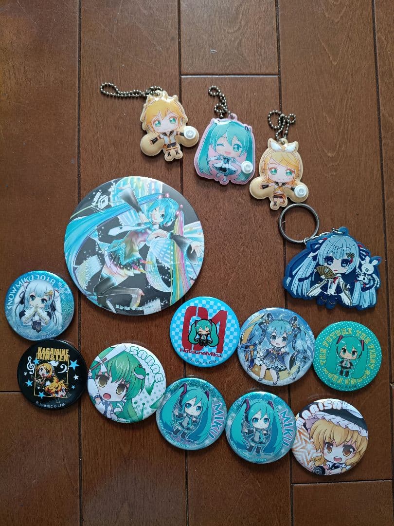 初音ミク フィギュア バッジ ポストカード セット