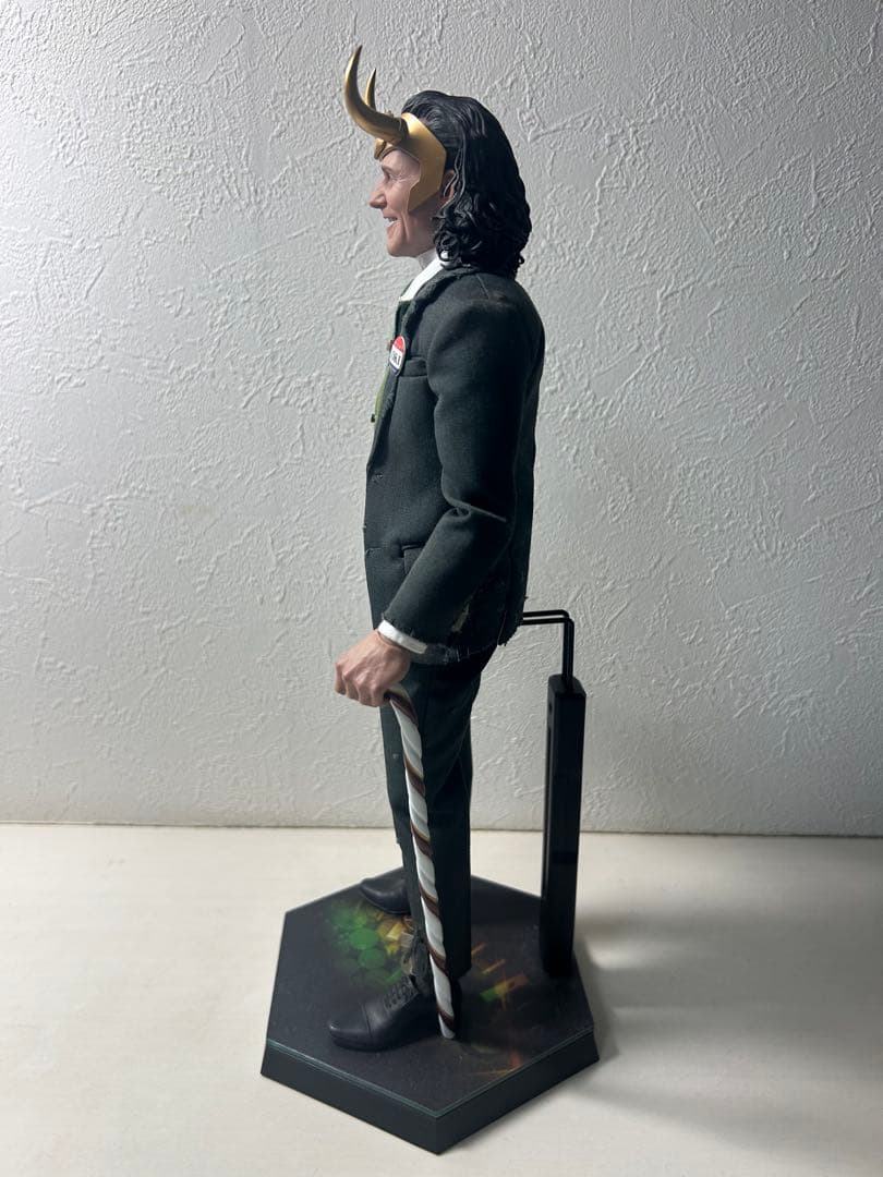 ホットトイズ TMS066 ロキ大統領 President Loki 1/6