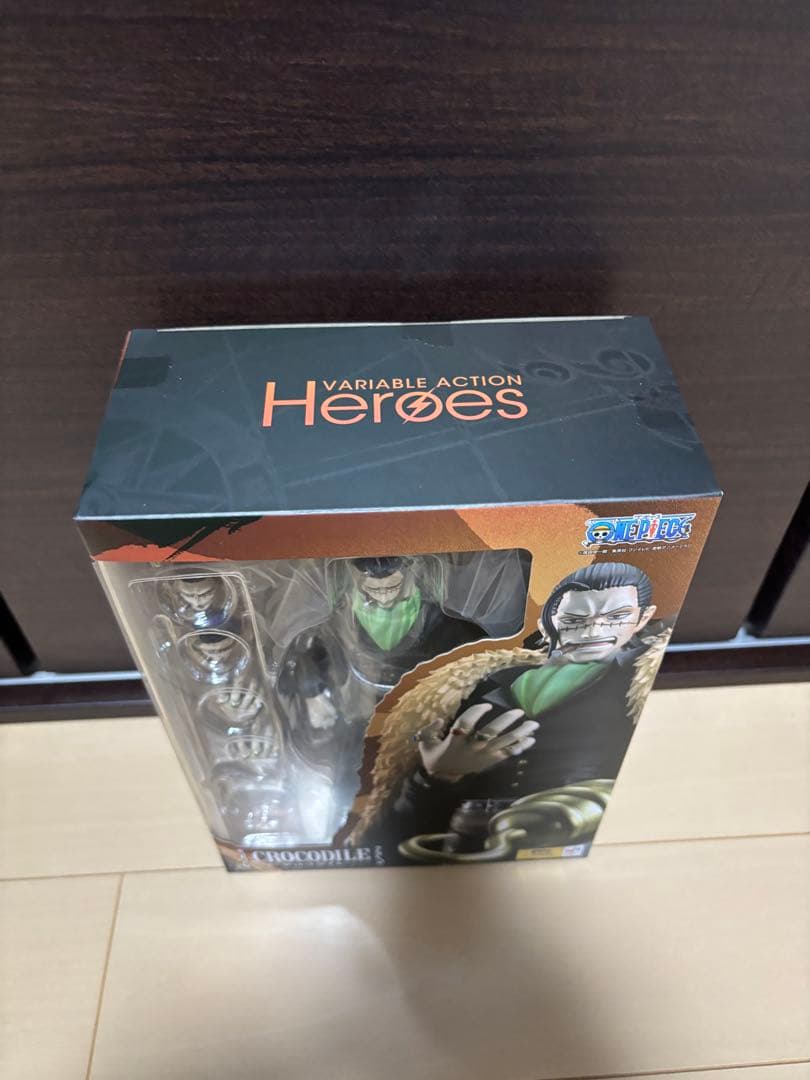 ヴァリアブルアクションヒーローズ ワンピース クロコダイル 可動 フィギュア