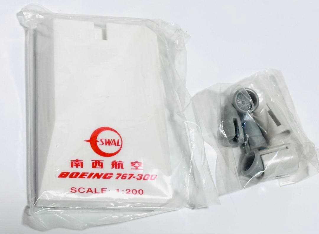 クロスウィング 1/200 B767-300 南西航空SWAL