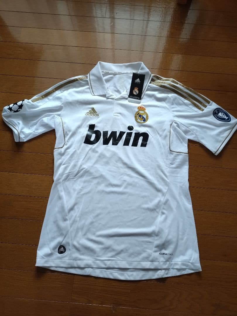 adidas レアル・マドリード　ゲームシャツ