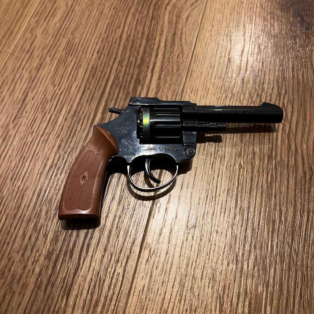 マグナム リボルバー 黒/茶色