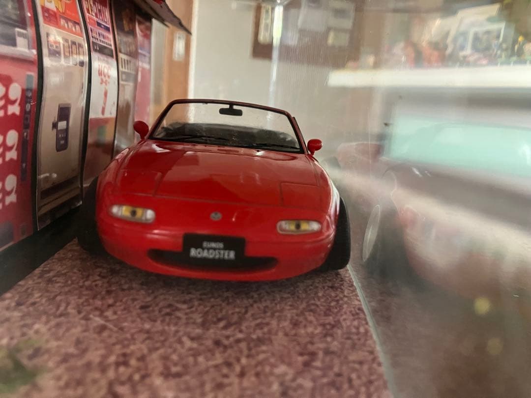1/24マツダユーノスロードスター　ローダウンカスタムジオラマ 自動販売機照明付