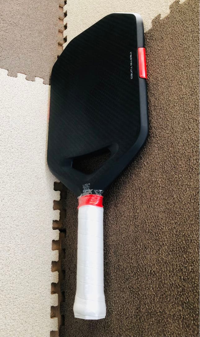 最新!! 第4世代 フォームコア テスラ プレイド ピックルボール パドル