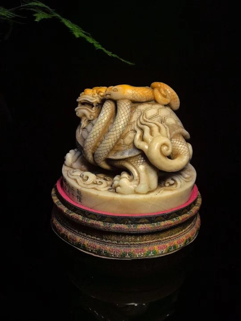 中国古美術・玄武神龟の印鑑・寿山銀田黄石・置物・純手彫り・風水開運・案頭・文房具