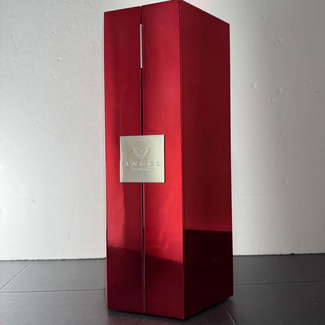 エンジェル　シャンパン　ヴィンテージ 2005 レッド　110 ケース