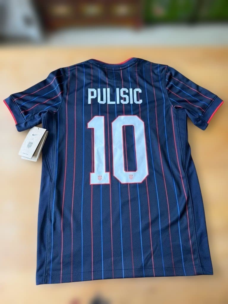 Nike USA サッカーシャツ 10番　Pulisic