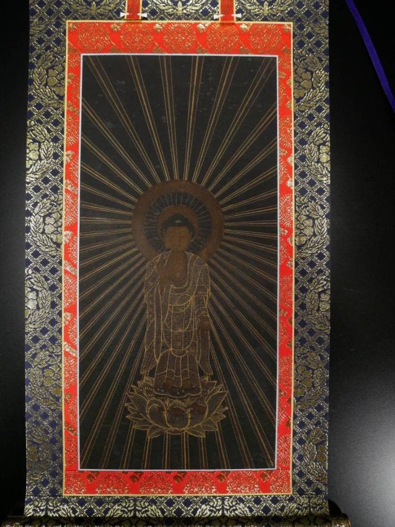 限定値下　表装した100年以上前の阿弥陀様掛軸　高さ46㎝　3723