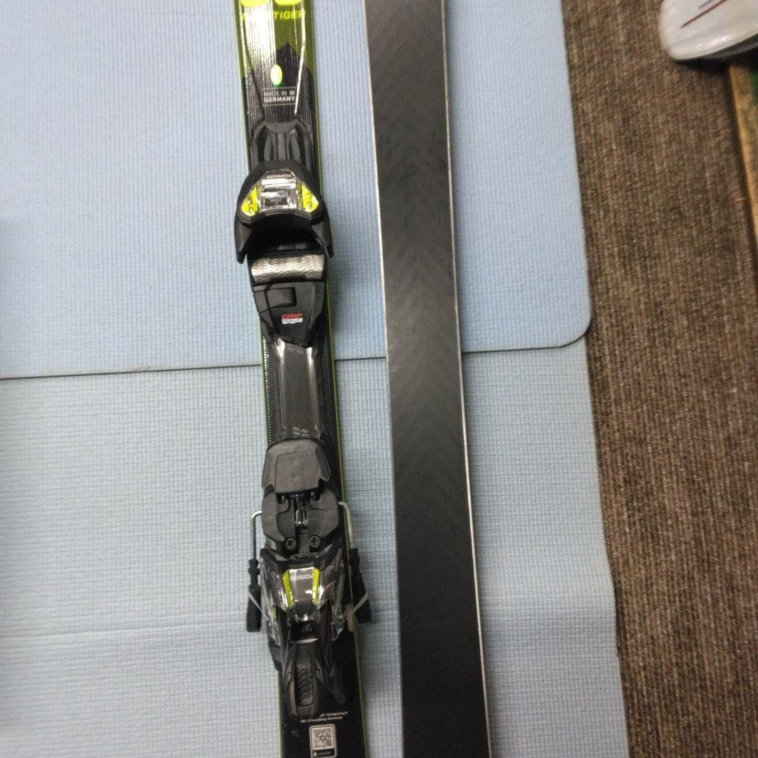 VOLKL RACETIGER SC、165cm、金具vMotion、未使用新品