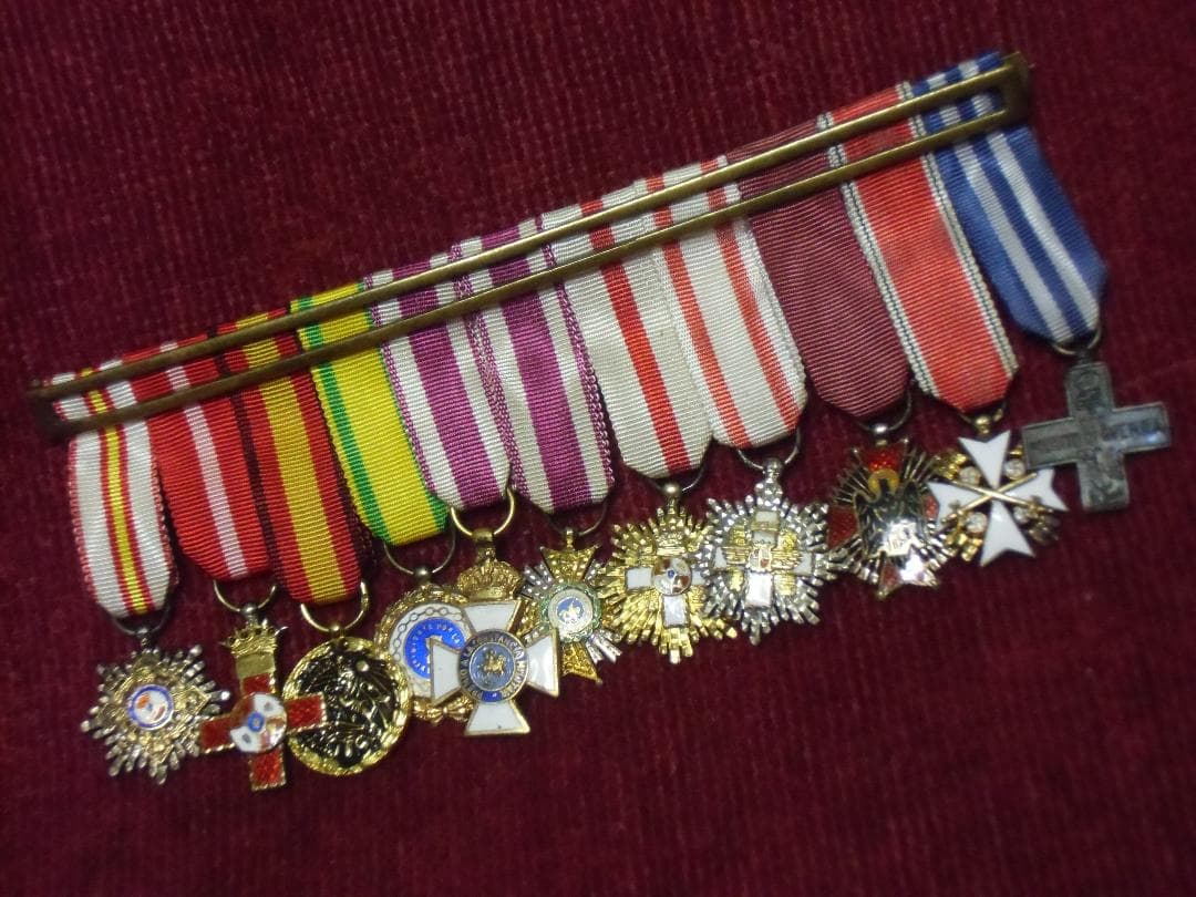 ＳＰスペイン軍＊勲章/徽章＊夜会服/礼装用ミニチュア１１連勲章（実物）