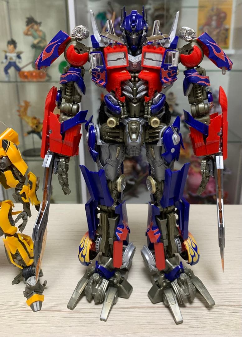 オプティマスプライム　バンブルビー　セット