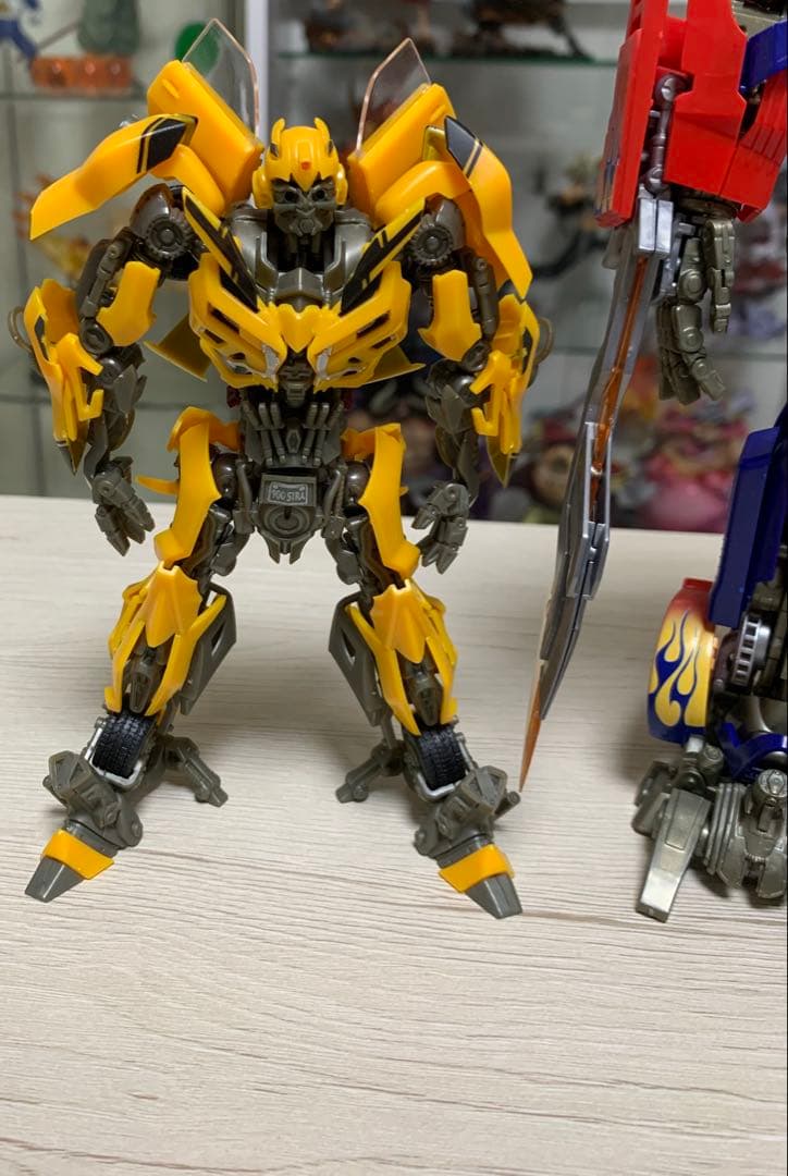 オプティマスプライム　バンブルビー　セット