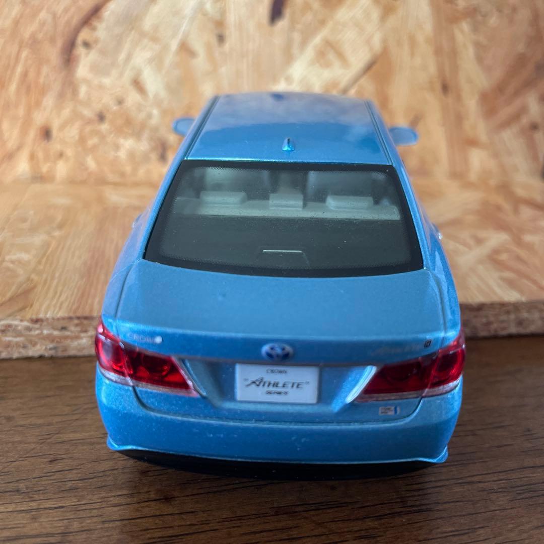 1/30 トヨタ クラウンアスリートReBORN カラーサンプル ミニカー空色
