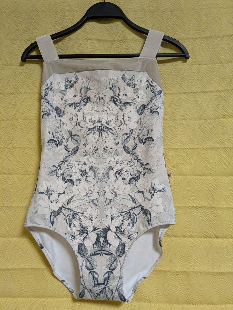 unoa ウノア　レオタード　L　新品　PeoMeow ホワイトドリーミング