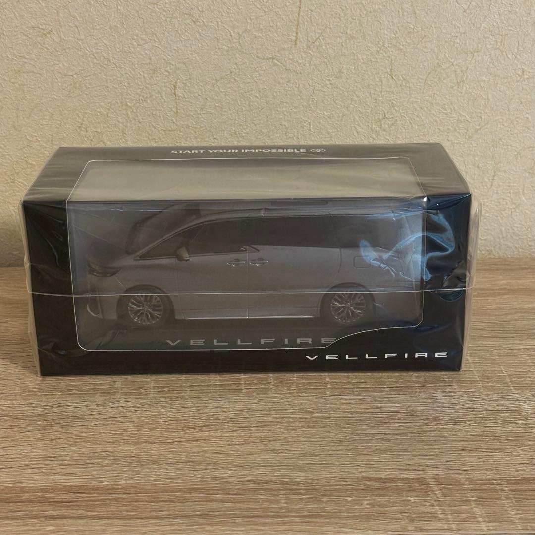 【非売品】トヨタ ヴェルファイア プレシャスメタル 1/30 ミニカー