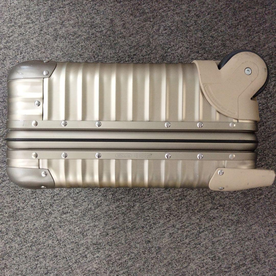 RIMOWA TOPAS TITANIUM　ビジネストロリー２輪