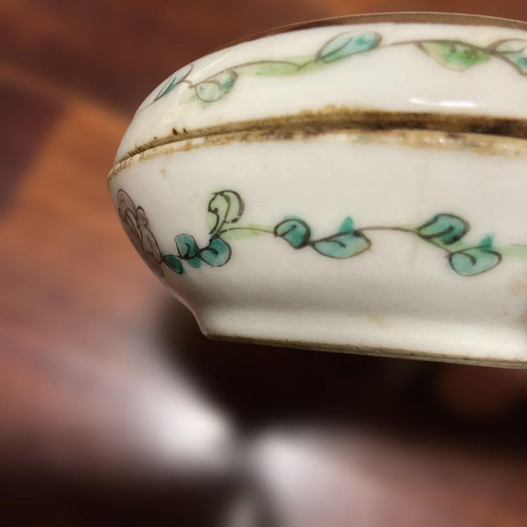 中国,同治時代の陶器容器 麒麟送子図