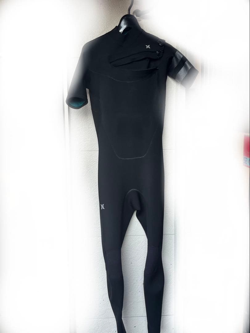 半袖長ズボンウェットスーツXL 左膝破れあり(1.5センチ) 10/5まで値下げ