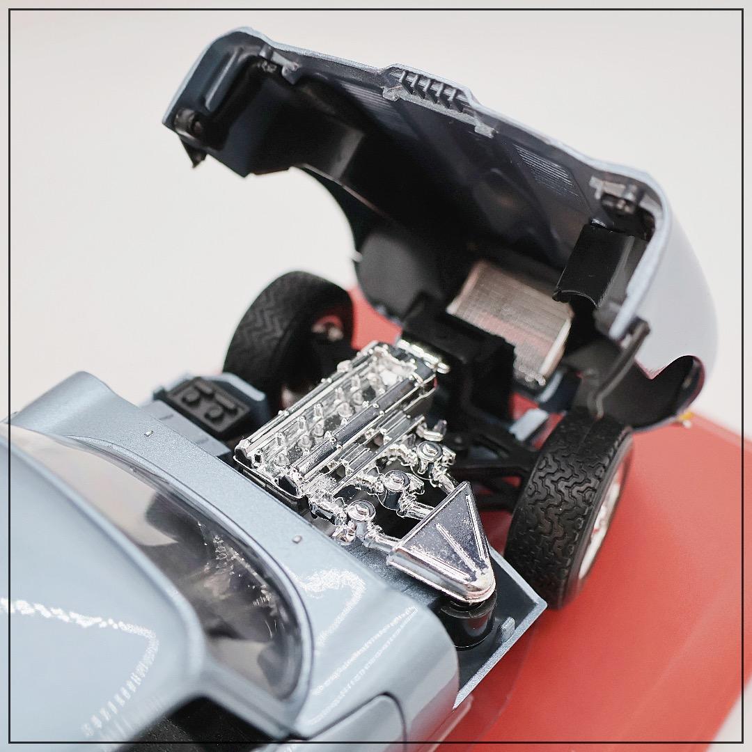 モデルカー｜Burago｜Jaguar E -Type Coupe 1/8｜