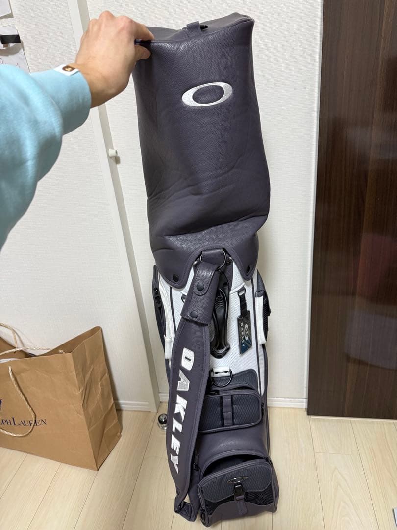 OAKLEY ゴルフ　キャディバッグ グレー/ホワイト