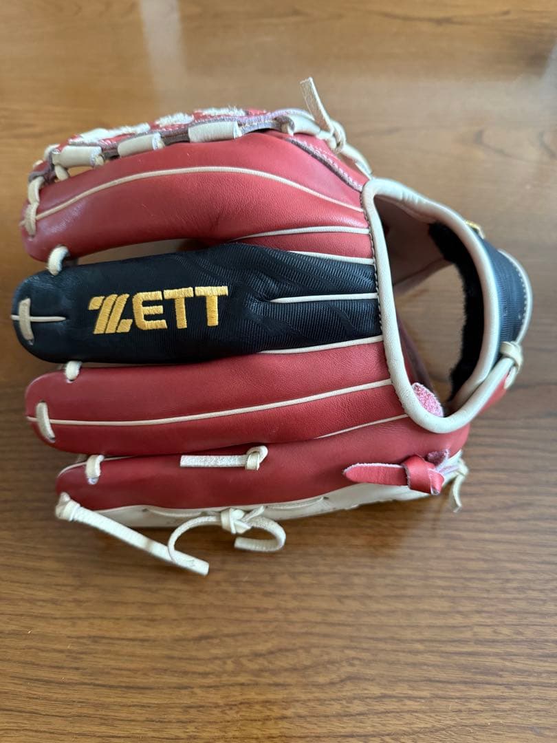 ZETT 軟式グローブ 赤黒 編み込みデザイン(限定)