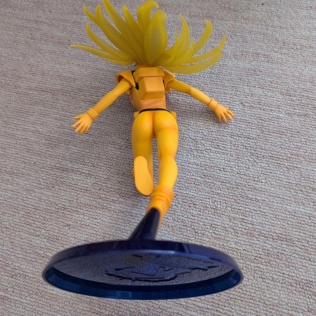 vガンダム　カテジナ・ルース　フィギュア