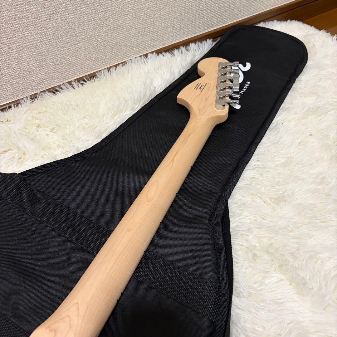 極美品 Squier by Fender MUSTANG Sonic レッド
