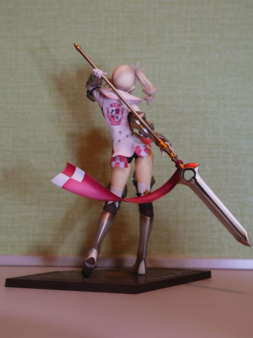 ベルベット・クラウ　フィギュア 　アルター （まとめ買い大歓迎！）