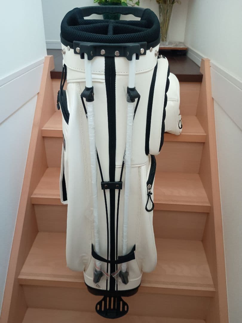 PRGR ホワイト キャディバッグ ヘッドカバー付き