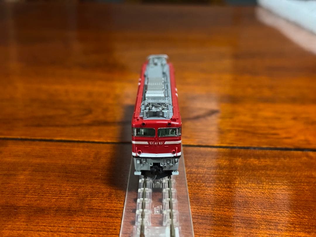 TOMIX 9172 EF81 95号機・レインボー塗装B