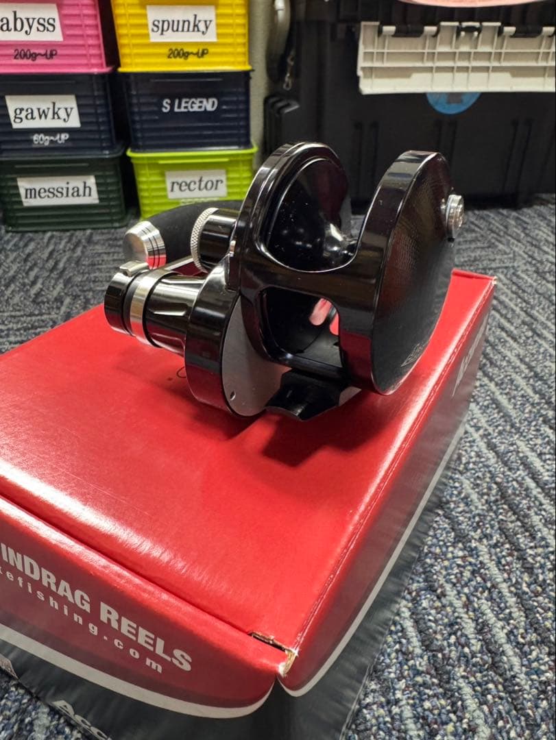 ②アキュレイト BV-2 500N（All Black）の未使用品