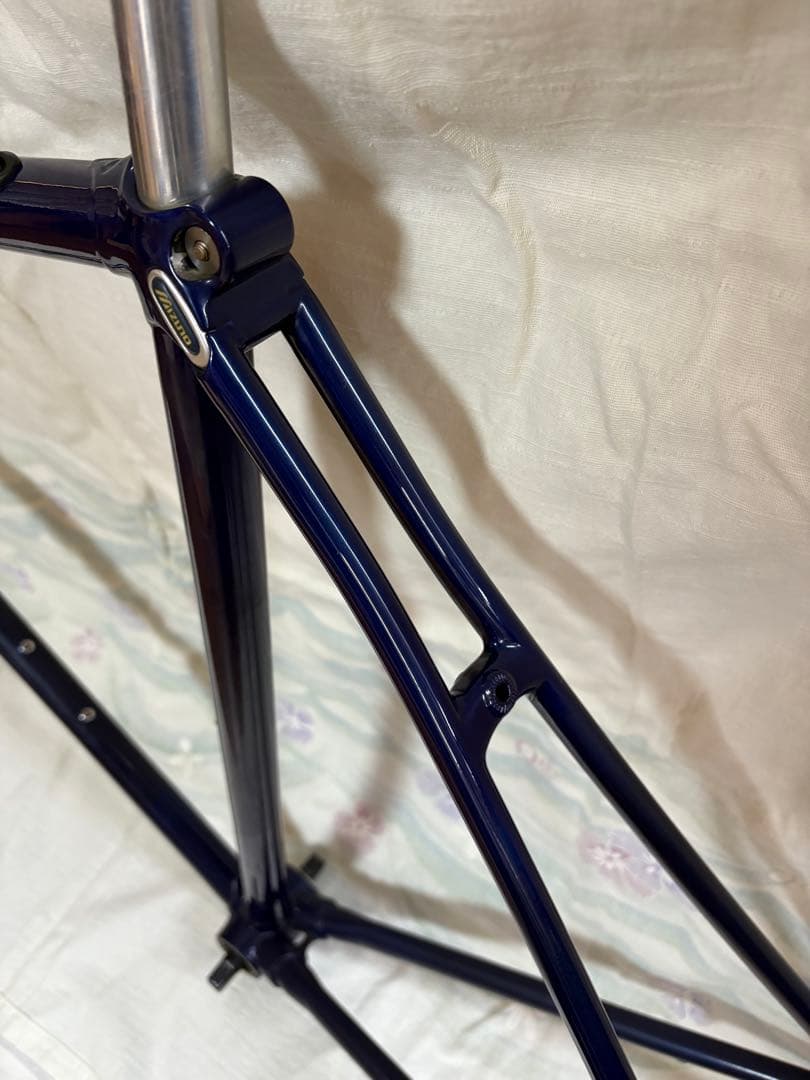 ミズノ　カーボンロードフレーム　ラフィカ050